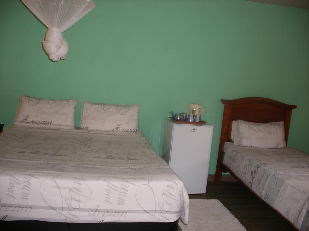 Gloria'S Bed And Breakfast Livingstone Exterior foto